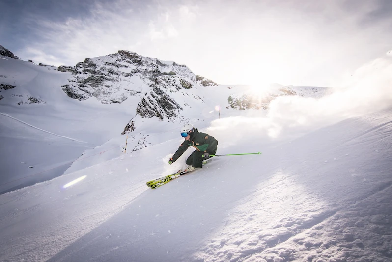 Bespoke Snowsports vs. Traditional Schools in Grimentz-Zinal