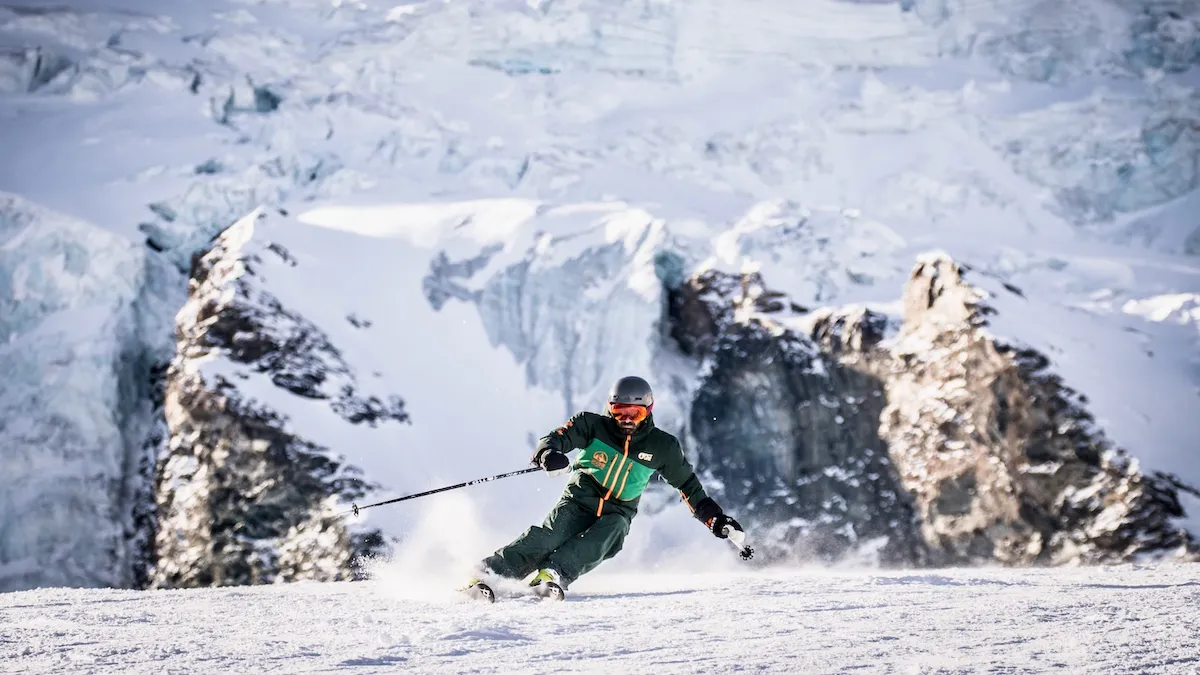 Bespoke Snowsports vs. Traditional Schools in Grimentz-Zinal