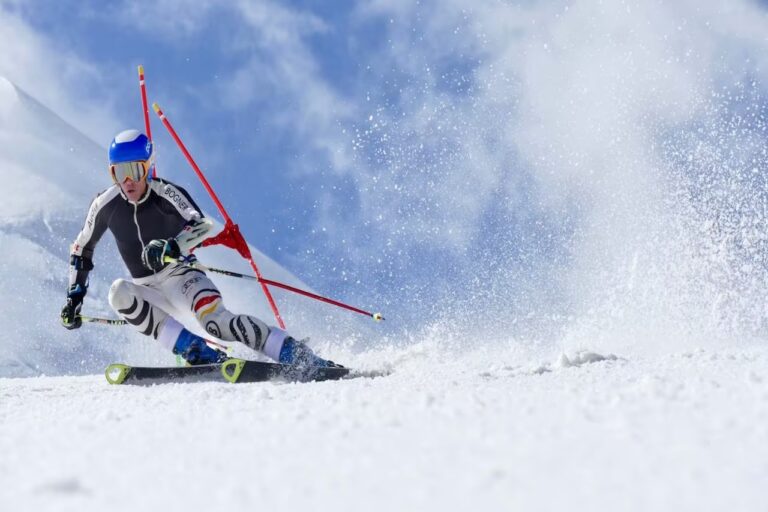 Cross country skis vs downhill skis